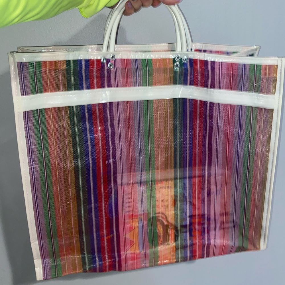 Mesh tote